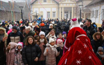 ДОЧЕК ДЕЧЈЕ НОВЕ ГОДИНЕ