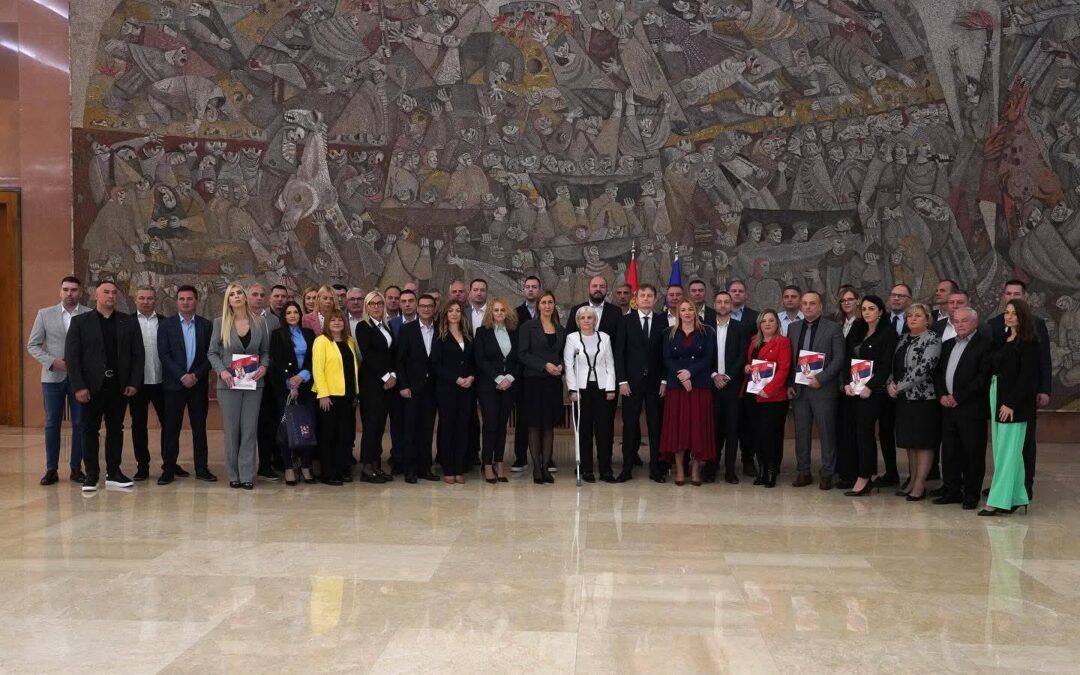 ПОДРШКА КОМЕСАРИЈАТА ЗА РЕШАВАЊЕ СТАМБЕНИХ ПОТРЕБА ПОРОДИЦА ИЗБЕГЛИЦА У ОПШТИНИ ШИД